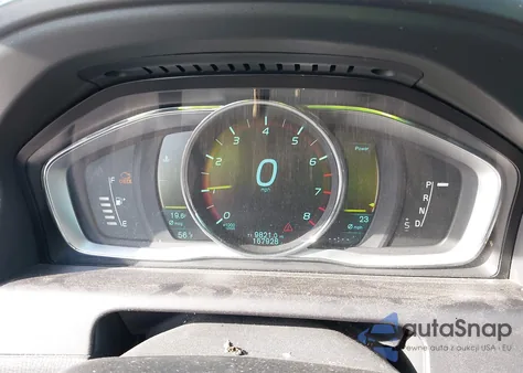 2015 Volvo Xc60 T5 Premier Plus z USA, uszkodzony, nr VIN YV440MDC9F2593476